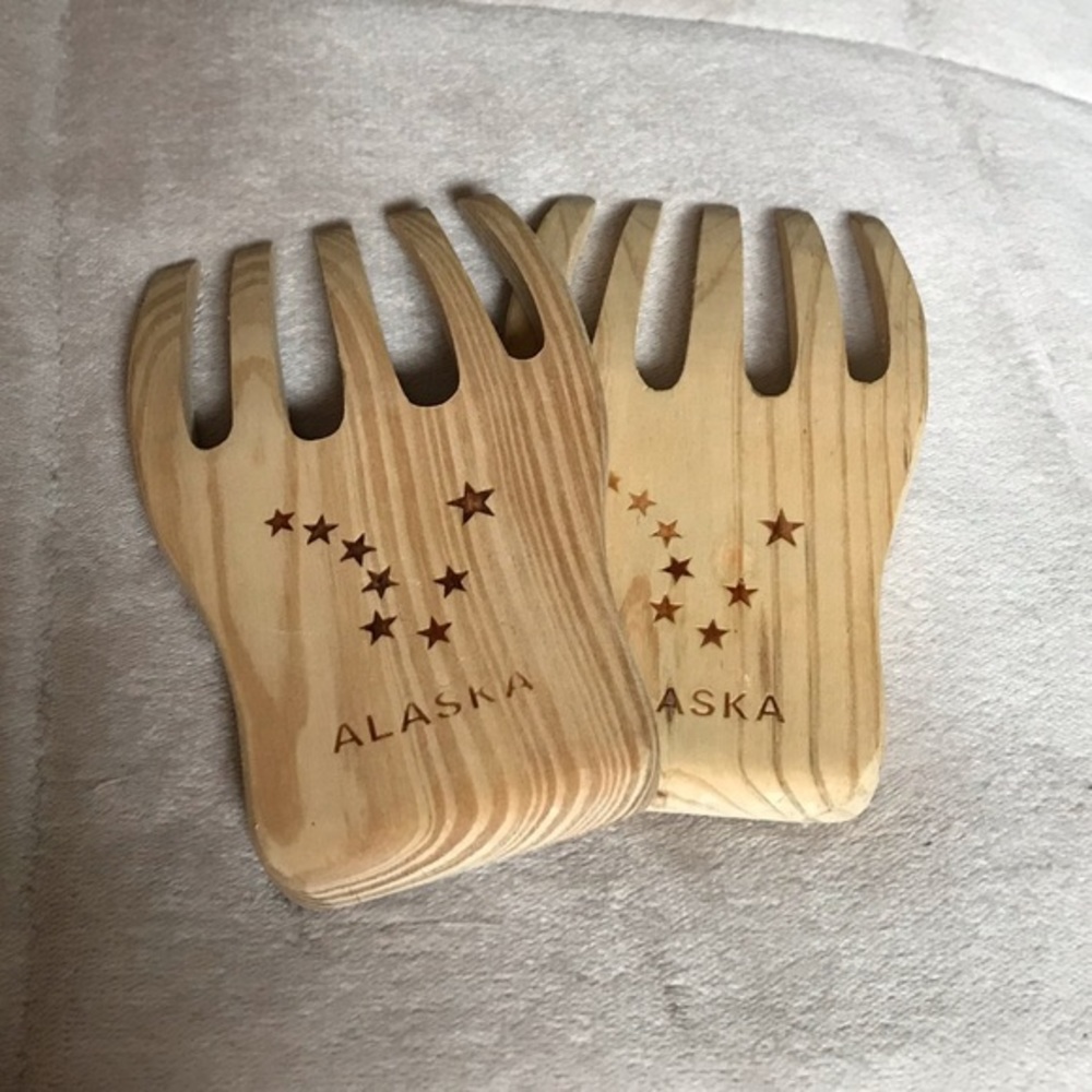 ALASKAN BEAR CLAWS✨